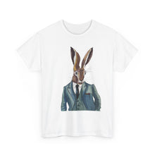 Laden Sie das Bild in den Galerie-Viewer, Anzughase – T-Shirt Unisex