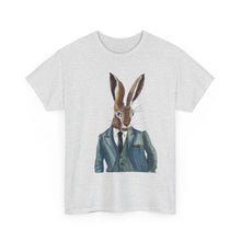 Laden Sie das Bild in den Galerie-Viewer, Anzughase – T-Shirt Unisex