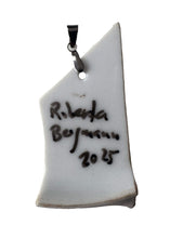 Laden Sie das Bild in den Galerie-Viewer, Porzellananhänger "Hase"