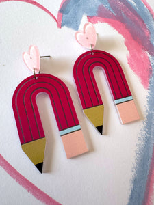 "Stifte (pink)" – Ohrringe mit Karte