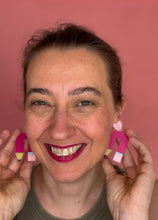 Laden Sie das Bild in den Galerie-Viewer, &quot;Stifte (pink)&quot; – Ohrringe mit Karte